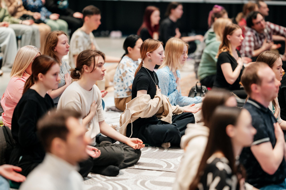 Мастер-класс от инструкторов школы Sahaja yoga